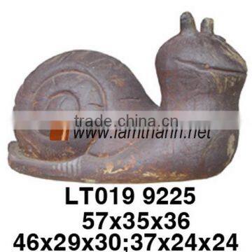 Garden Ornament Earthy High Fired Vietnam Ceramic Snail Statue