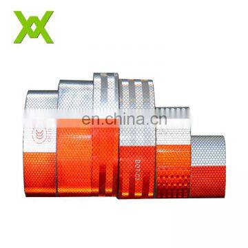 new type traffic sings Highly reflect light self adhesive reflective roll road marking tape