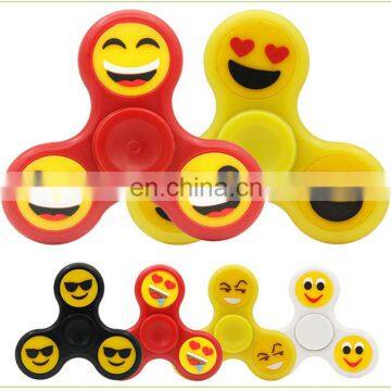 Emoji Hand Spinner Emoji Fidget Spinner EDC Finger Tips Luminous Glow in Dark Handspinner Tri Spinner Luminous Smiling Face Gyro photo-4