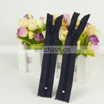 Wholesale #3 nylon close end auto lock zipper with coil teeth for shoes