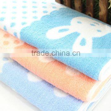 Towel Manufactory Customized White Rabbit Pattern Yarn-edyed Pure Cotton Children Towel photo-3