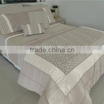 Patchwork Quilted Lace Comforter photo-2