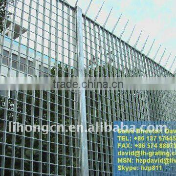 galvanized steel security fencing