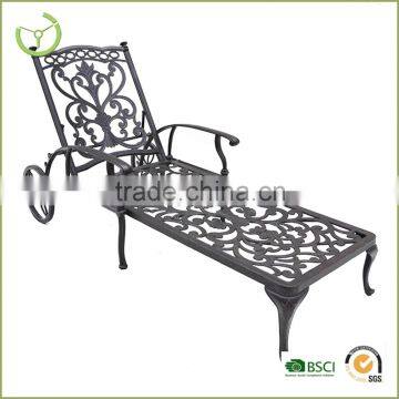 2015 Antique cast iron sun lounger sunbed with wheel for sale                        
                                                Quality Choice