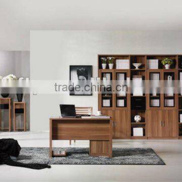 Modern wooden studying room set