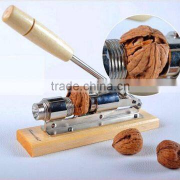 2016 New Home Tools Walnut Cracker, Metal Material Nutcracker Sheller, Nut Opener With Wooden Handle Kitchen Tool