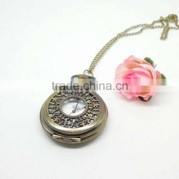 Stylish pocket watch with stars engraved