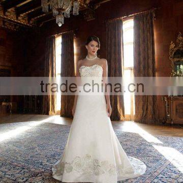 Popular Sale Scoop Pearl Lace Embroidered Wedding Dress photo-2