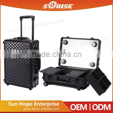 2015 New Products Aluminum Girls Cosmetic Trolley Case