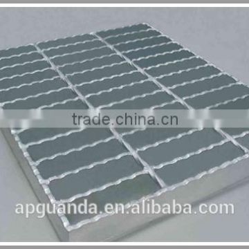 Hot Dip Galvanized Steel Grating/Serrated Bar Grating/Plain Steel Grating/Stair Tread