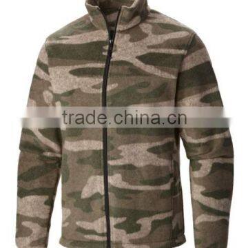 Multifunctional man wear military fleece jacket