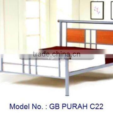 Double Bed In Metal With Special Designs For Bedroom Furniture Of Modern Contemporary Look Classic Style