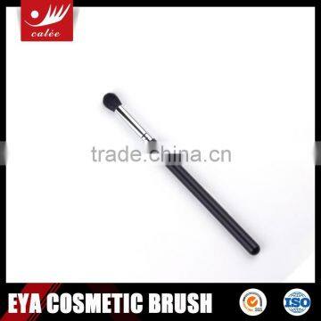 Disposable Eyeshadow Brush for Makeup with Copper Ferrule