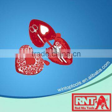 red manicure Set