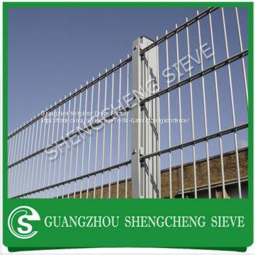 Dark green powder coated welded wire mesh panel fences nylofor 2d