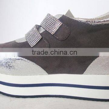 PU Insole Silvery Wholesale Women Shoes With Hook Loop photo-2