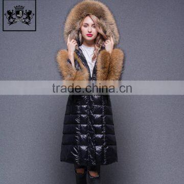 Winter pattern goose down jacket with big fur collar and cuff for lady