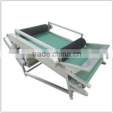 Brush type peach flap overturning machine