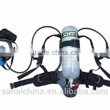 Breathing apparatus with trolley air container