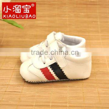 Wholesale Leathe Baby 2016 cute lovely comfortable black soft sole leather infant shoes OEM