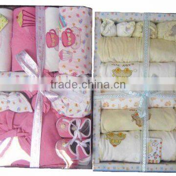 Wholesale Lovely Style New Born Baby Clothing