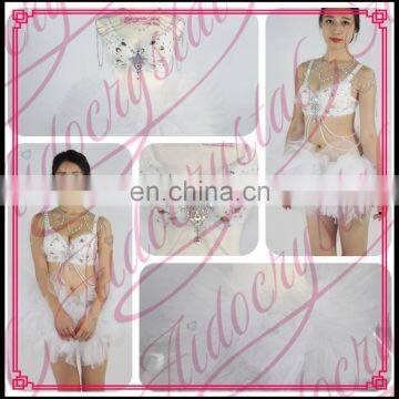 Aidocrystl Handmade Fashion Women's Feather Bra Evening Show Dancing Costumes Dancewear Feather Bra Customized photo-2