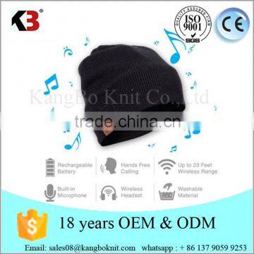 Wholesale fashionable knitted beanie hats headphone