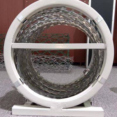 Razor Barbed Wire for Prison and High-Security Facilities - 60cm Blade Spacing photo-3