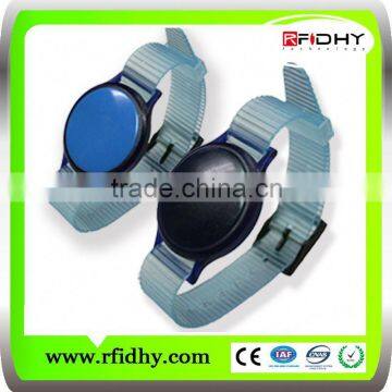 Manufacturer of Customized tag wristband sport rfid