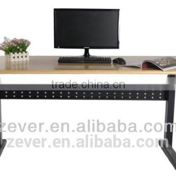 Manual executive desk