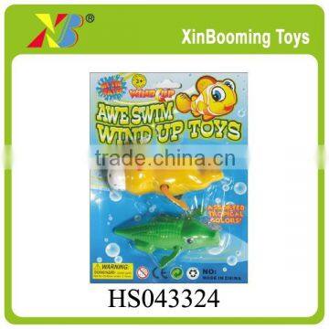 2 PCS Plastic Wind Up Swimming Animals