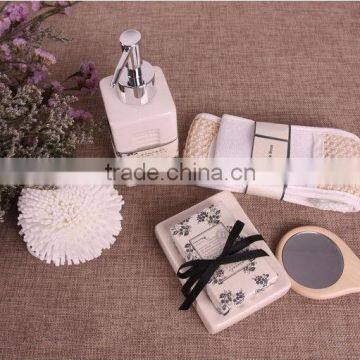 Bath Accessories Set