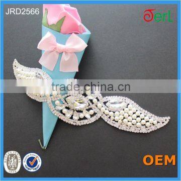 Hot Sale Cheap Crystal Applique for Wedding Rhinestone Applique photo-4
