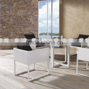 White Rattan Outdoor Furniture