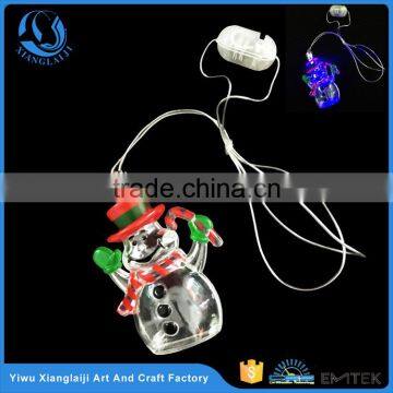 Christmas glow in dark cheap plastic decorative light pendant necklace for kids