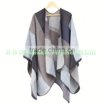 Wholesale new design knitted acrylic winter ponchos for women