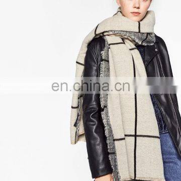 2017 Winter And New White Gray Double Jacquard Jacquard Scarf