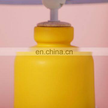 China Direct Sale Matte Yellow Indoor Lighting Office Hotel Ceramic Lamp With Linen Lampshade photo-3