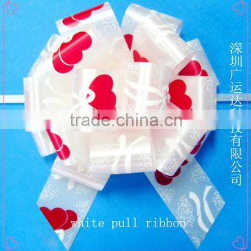 Satin white color Hongkong pull ribbon bow printed with red heart pattern for Valentine's Day and wedding