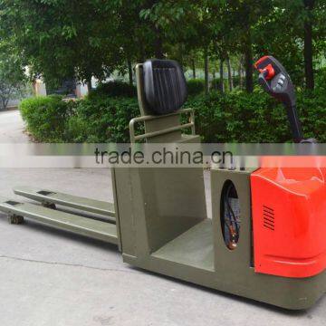 Low level electric order picker