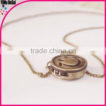 Creative Necklace Watch Wholesale Smiling Face Pocket Watch photo-2