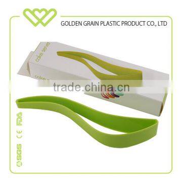 wholesale custom colorful plastic One-piece cake divider