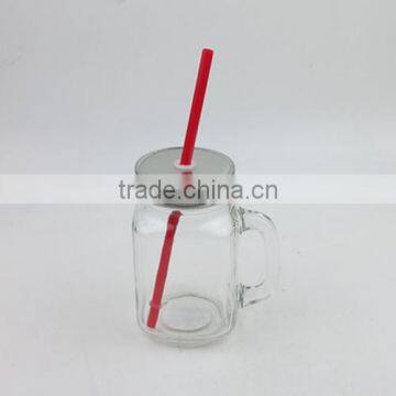 16oz Clear Glass Mason Jar with Silver Lid and Straws