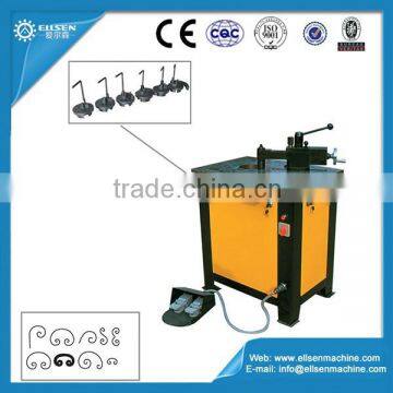 Iron bar bending machine