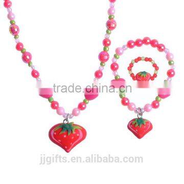 New Design Polymer style Clay Fruit Kids Jewelry Sets Strawberry Jewelry Bead Necklace Red Bracelet