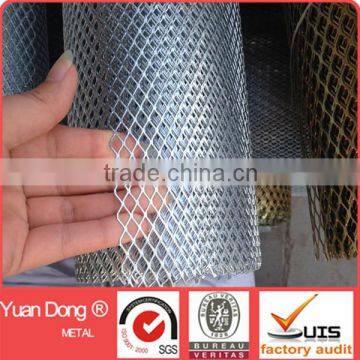 Light weight expanded metal mesh fencing