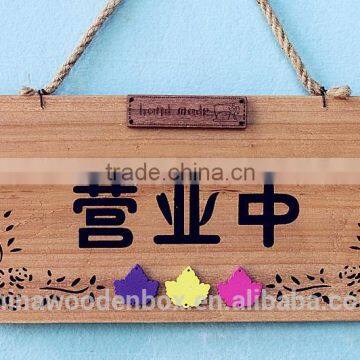 Wooden Material Beauty Christmas Door Decorate Plate photo-3