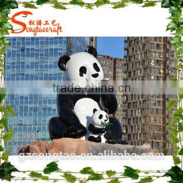 Outdoor Fiberglass Cartoon Artificial Fiberglass Panada Statue