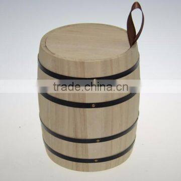 Custom logo and color small wooden candy barrel with lid accept OEM