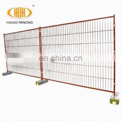 Mobile retractable mesh safety fence panels